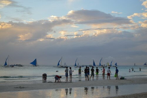 Sổ tay du lịch so tay du lich Sotaydulich Sotay Dulich Khampha Kham Pha Bui Đi bộ dưới biển ở Boracay