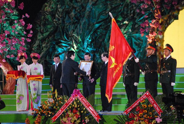 Sổ tay du lịch so tay du lich Sotaydulich Sotay Dulich Khampha Kham Pha Bui Khai mạc Festival Hoa Đà Lạt 2013