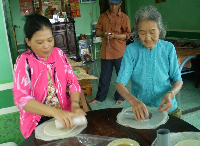 Sổ tay du lịch so tay du lich Sotaydulich Sotay Dulich Khampha Kham Pha Bui Bánh phồng bánh tết cổ truyền Việt Nam