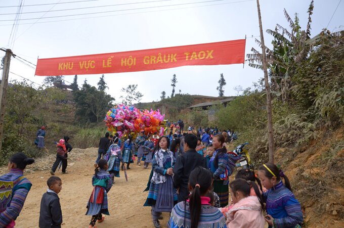 Sổ tay du lịch so tay du lich Sotaydulich Sotay Dulich Khampha Kham Pha Bui Náo nức hội xuân Gầu Tào