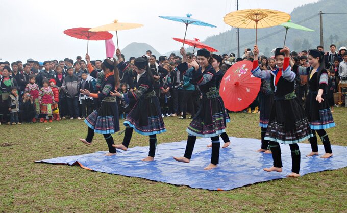 Sổ tay du lịch so tay du lich Sotaydulich Sotay Dulich Khampha Kham Pha Bui Náo nức hội xuân Gầu Tào