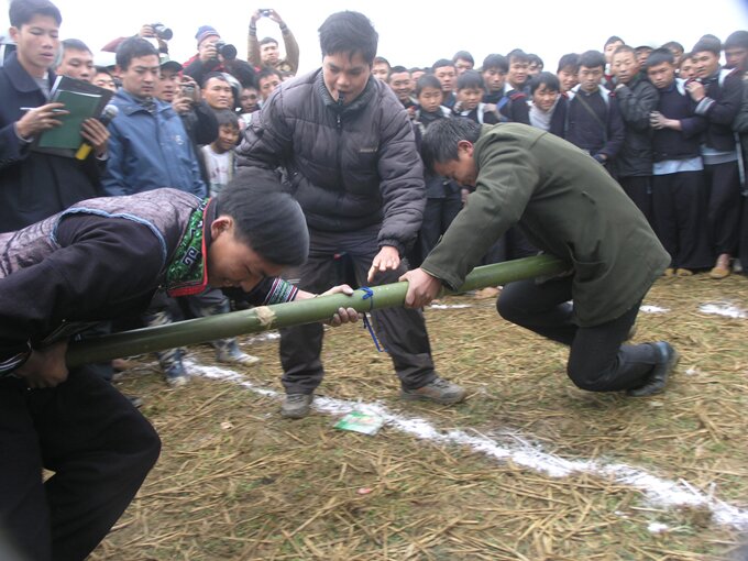 Sổ tay du lịch so tay du lich Sotaydulich Sotay Dulich Khampha Kham Pha Bui Náo nức hội xuân Gầu Tào