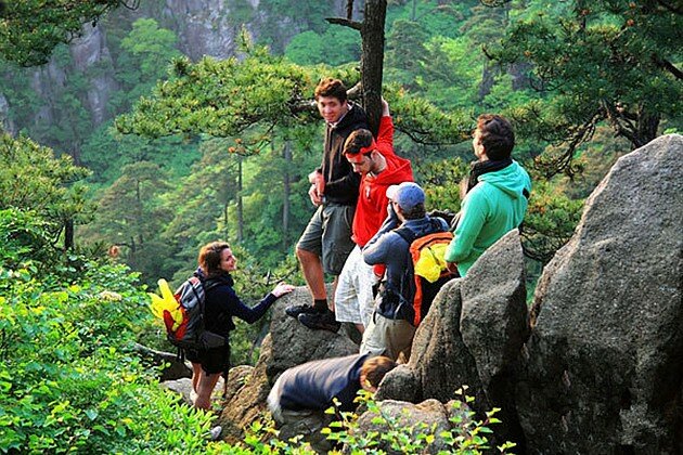 Sổ tay du lịch so tay du lich Sotaydulich Sotay Dulich Khampha Kham Pha Bui Thưởng lãm hoa xuân ở Hoàng Sơn