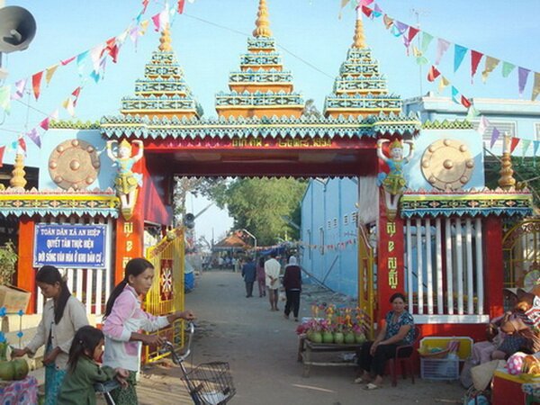 Sổ tay du lịch so tay du lich Sotaydulich Sotay Dulich Khampha Kham Pha Bui Lễ hội cúng dừa của người Khmer