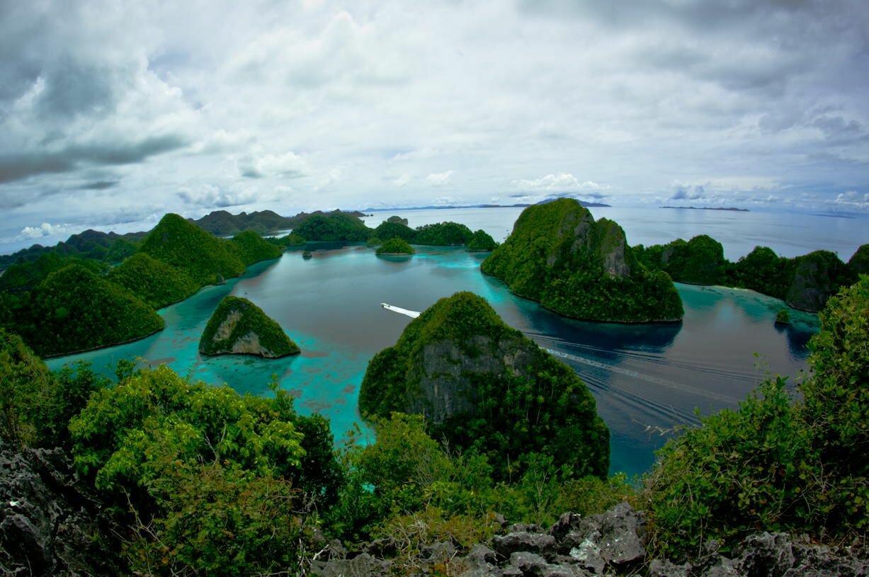 Sổ tay du lịch so tay du lich Sotaydulich Sotay Dulich Khampha Kham Pha Bui Truyền thuyết về Raja Ampat