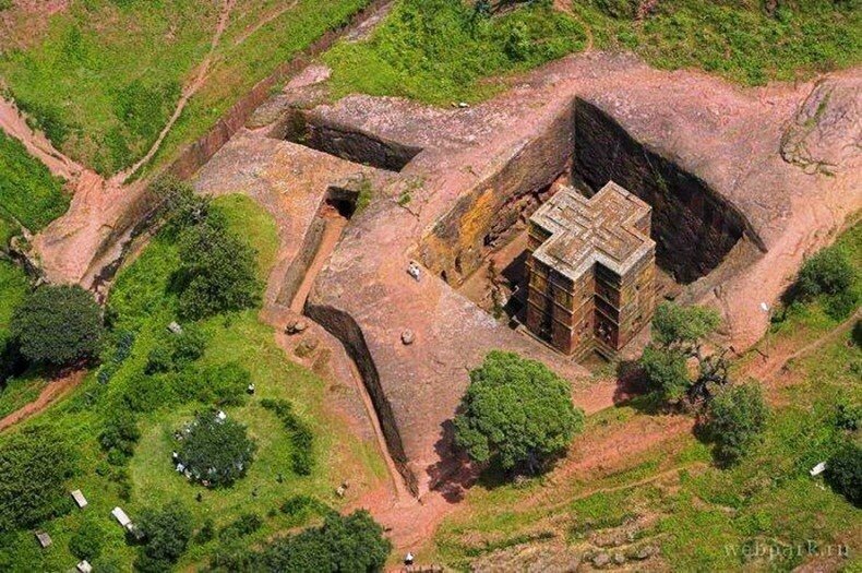 Sổ tay du lịch so tay du lich Sotaydulich Sotay Dulich Khampha Kham Pha Bui Nhà thờ đá ở Lalibela