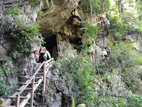 Sổ tay du lịch so tay du lich Sotaydulich Sotay Dulich Khampha Kham Pha Bui Du lịch mạo hiểm khám phá hang động Tú Làn