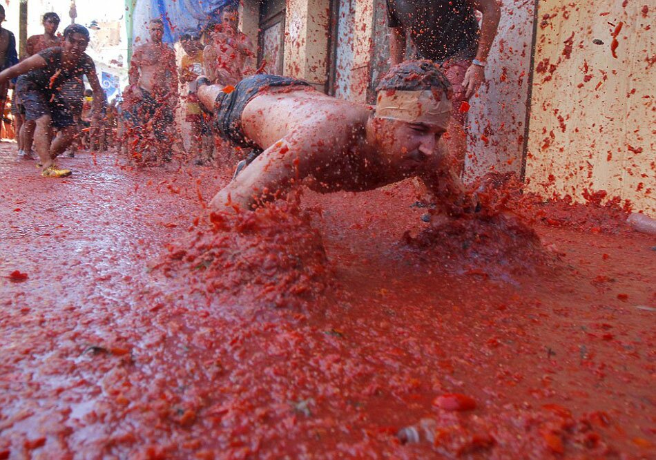 Sổ tay du lịch so tay du lich Sotaydulich Sotay Dulich Khampha Kham Pha Bui La Tomatina - “Cuộc chiến cà chua” ở Bunol, Tây Ban Nha