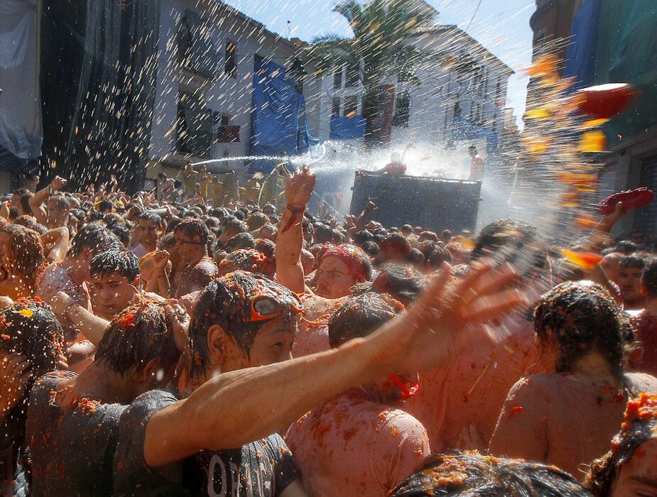 Sổ tay du lịch so tay du lich Sotaydulich Sotay Dulich Khampha Kham Pha Bui La Tomatina - “Cuộc chiến cà chua” ở Bunol, Tây Ban Nha