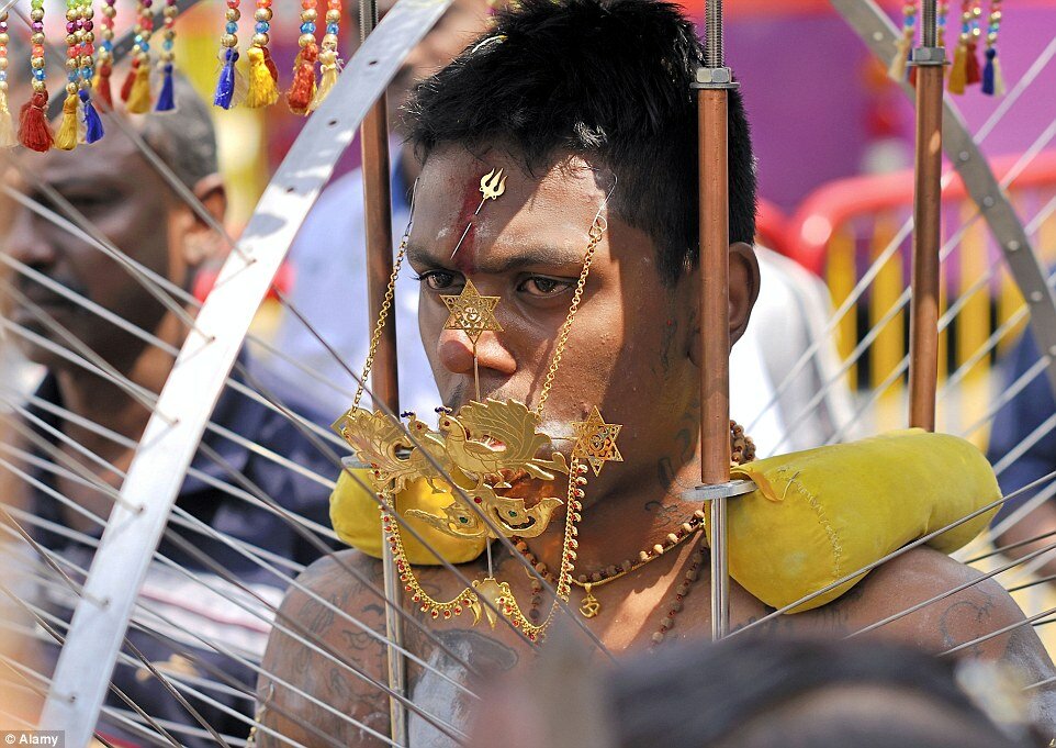 Sổ tay du lịch so tay du lich Sotaydulich Sotay Dulich Khampha Kham Pha Bui Rợn người khi tham dự lễ hội Thaipusam