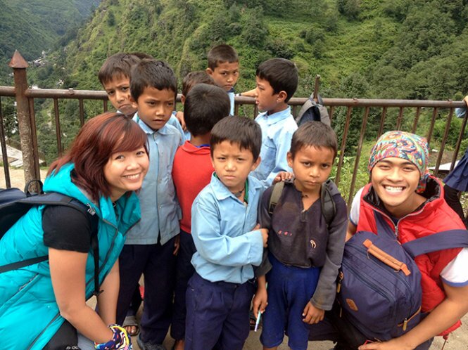 Sổ tay du lịch so tay du lich Sotaydulich Sotay Dulich Khampha Kham Pha Bui Nepal và hành trình trực thăng xuyên biên giới