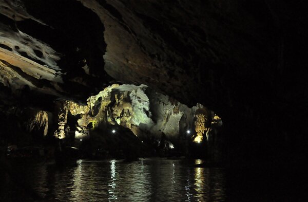 Sổ tay du lịch so tay du lich Sotaydulich Sotay Dulich Khampha Kham Pha Bui Cận cảnh vẻ đẹp huyền ảo hang động Phong Nha - Kẻ Bàng