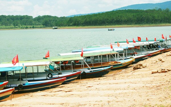 Sổ tay du lịch so tay du lich Sotaydulich Sotay Dulich Khampha Kham Pha Bui Du ngoạn hồ Tuyền Lâm ngày đông