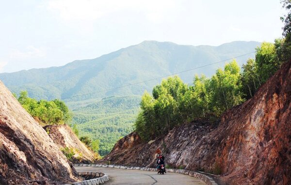 Sổ tay du lịch so tay du lich Sotaydulich Sotay Dulich Khampha Kham Pha Bui Ngỡ ngàng vẻ đẹp nguyên sơ gành đá Lộ Diêu