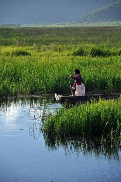 Sổ tay du lịch so tay du lich Sotaydulich Sotay Dulich Khampha Kham Pha Bui Khung cảnh thanh bình ở “Nữ Nhi Quốc”