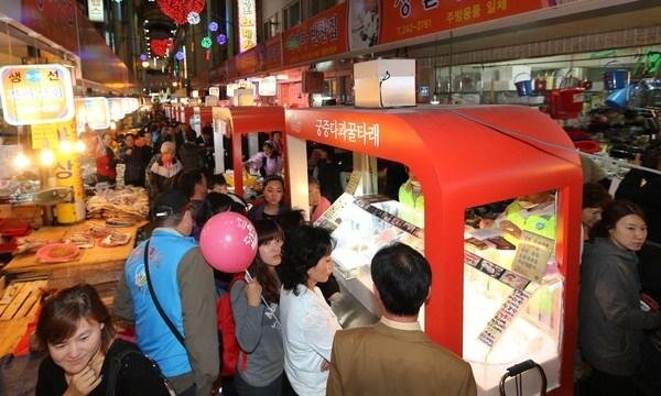 Sổ tay du lịch so tay du lich Sotaydulich Sotay Dulich Khampha Kham Pha Bui Đi chợ đêm ở Busan