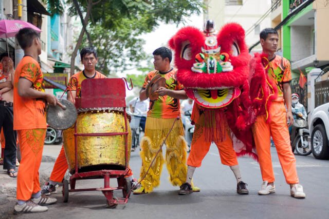 Sổ tay du lịch so tay du lich Sotaydulich Sotay Dulich Khampha Kham Pha Bui Tháng Giêng xem múa lân ở Sài Gòn