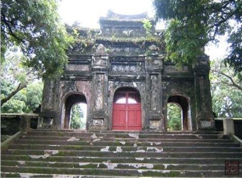  Sổ tay du lịch so tay du lich Sotaydulich Sotay Dulich Khampha Kham Pha Bui Ve voi Hue thuong Bao Quoc Tu thang tram cung thoi gian