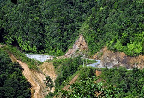 Sổ tay du lịch so tay du lich Sotaydulich Sotay Dulich Khampha Kham Pha Bui Duong len cong troi o Sapa