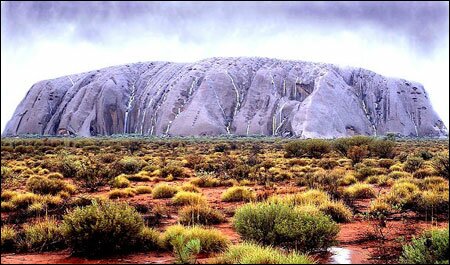 Sổ tay du lịch so tay du lich Sotaydulich Sotay Dulich Khampha Kham Pha Bui Nui da Uluru Ky quan thien nhien của Australia