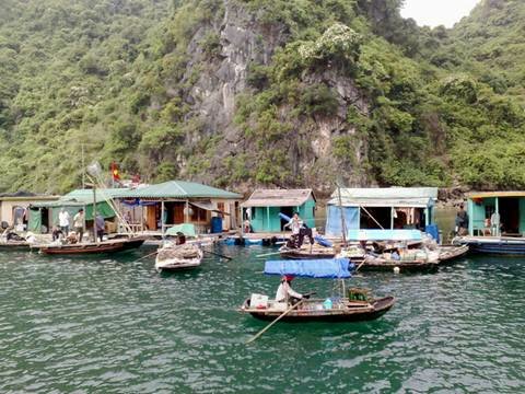 Sotaydulich Sotay Dulich Khampha Kham Pha Bui Cuu Van lang chai trong long di san Vinh Ha Long