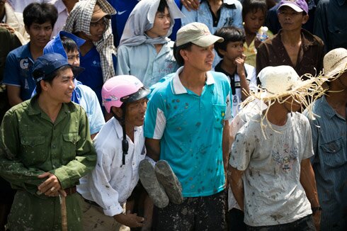 độc đáo Lễ hội đua bò; doc dao Le hoi dua bo;sotaydulich