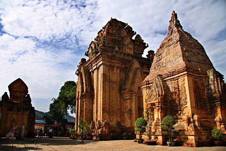 Nha Trang - Tháp bà Ponaga